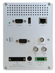 Verdens første DIN-monterte NTP-server med grensesnitt for raskere installasjon